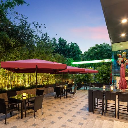 Holiday Inn Shanghai Hongqiao Central By Ihg Exterior foto