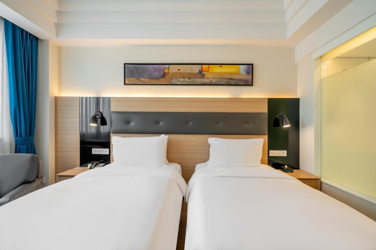 Holiday Inn Shanghai Hongqiao Central By Ihg Exterior foto