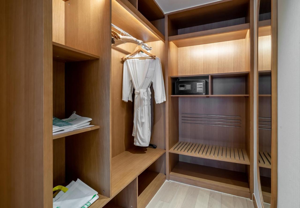 Holiday Inn Shanghai Hongqiao Central By Ihg Exterior foto