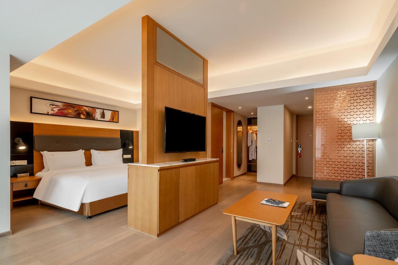 Holiday Inn Shanghai Hongqiao Central By Ihg Exterior foto
